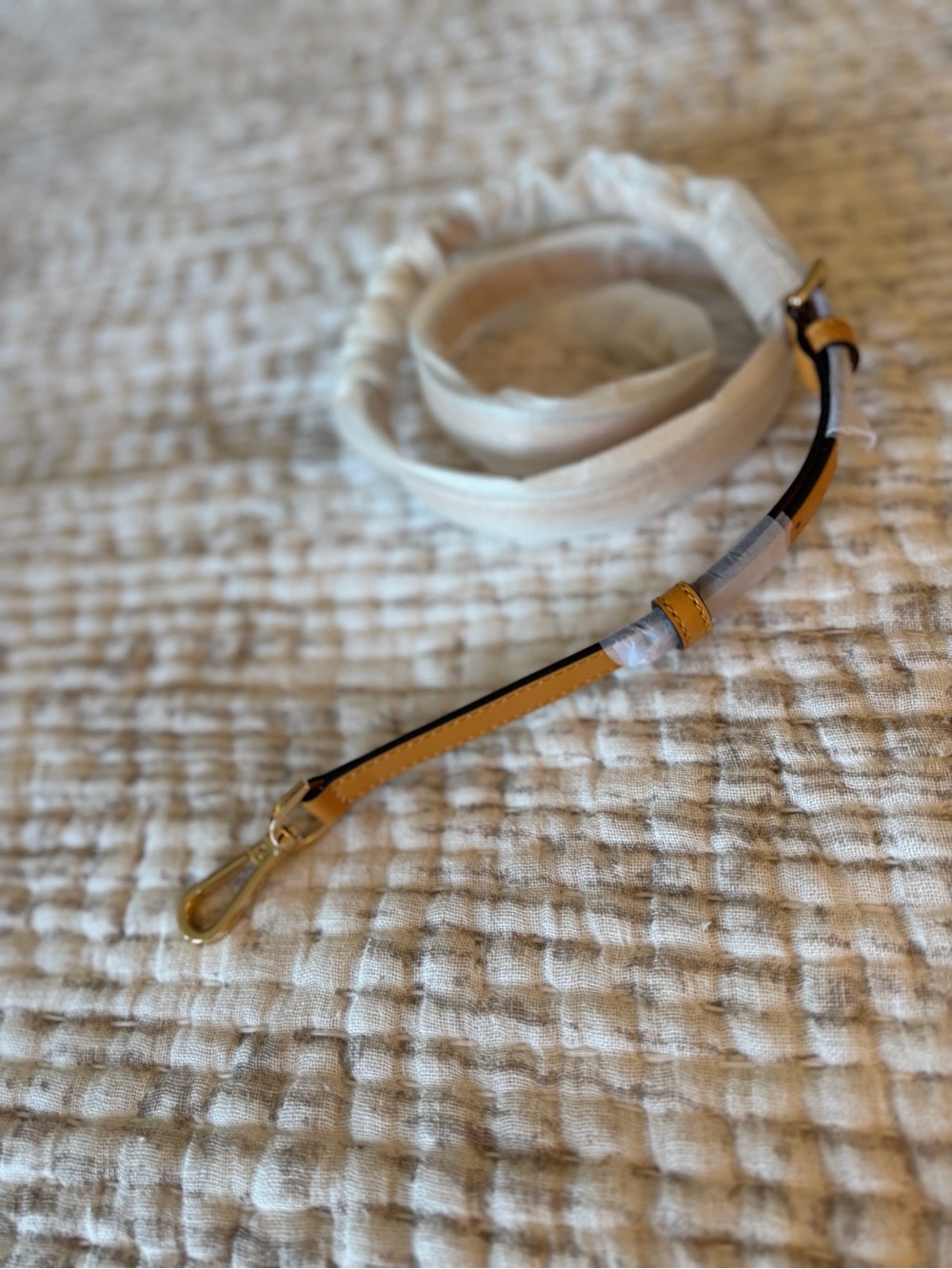 MICHAEL KORS Leather Strap